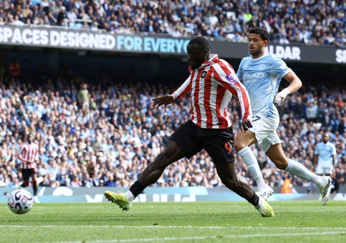 Brian Brobbey ghi hat-trick cho Sunderland. Ảnh: Reuters