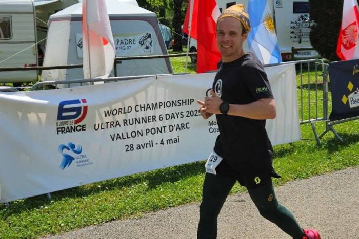 Ivan Zaborsky thiết lập kỷ lục thế giới ở cuộc đua kéo dài sáu ngày của nam tại Six Days of France 2025. Ảnh: Ivan Zaborsky