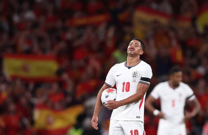 Jude Bellingham và các đồng đội thất vọng trong trận thua Tây Ban Nha ở bảng A3 UEFA Nations League trên sân Wembley, London, Anh ngày 26/9/2026. Ảnh: Reuters