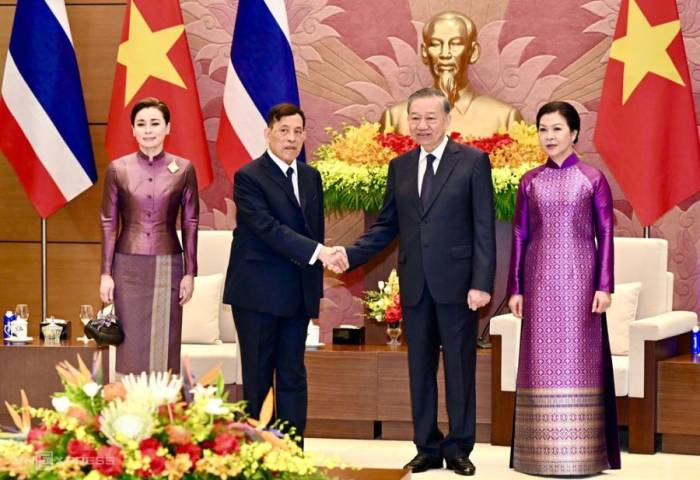 Tổng Bí thư, Chủ tịch nước Tô Lâm và phu nhân cùng Vua Thái Lan Maha Vajiralongkorn Phra Vajiraklaochaoyuhua và Hoàng hậu. Ảnh: Giang Huy