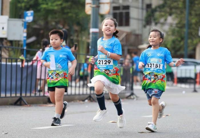 Các Kun Runner trên đường chạy Kun Marathon Vũng Tàu, 29/8 vừa qua. Ảnh: VnExpress Marathon
