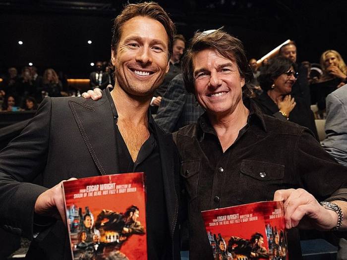 Tom Cruise và diễn viên Glen Powell. Ảnh: Instagram Tom Cruise