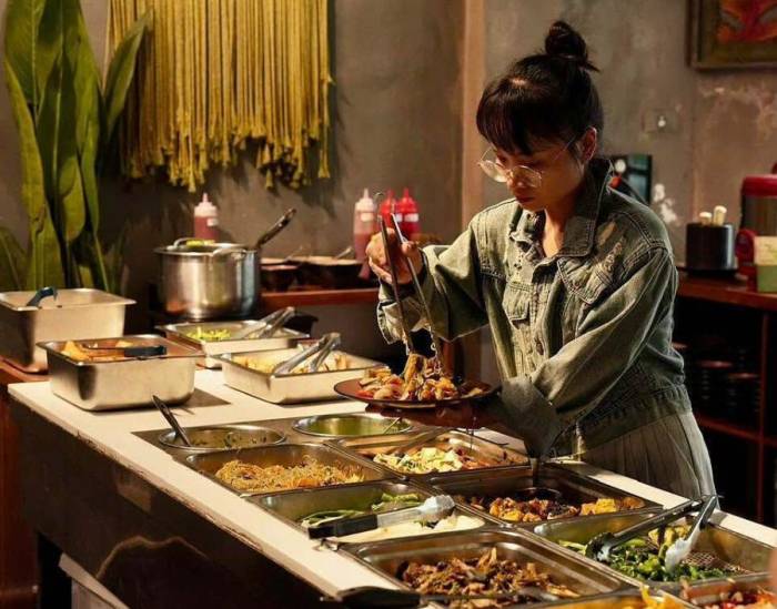 Buffet chay ở Veggie Castle. Ảnh nhà hàng