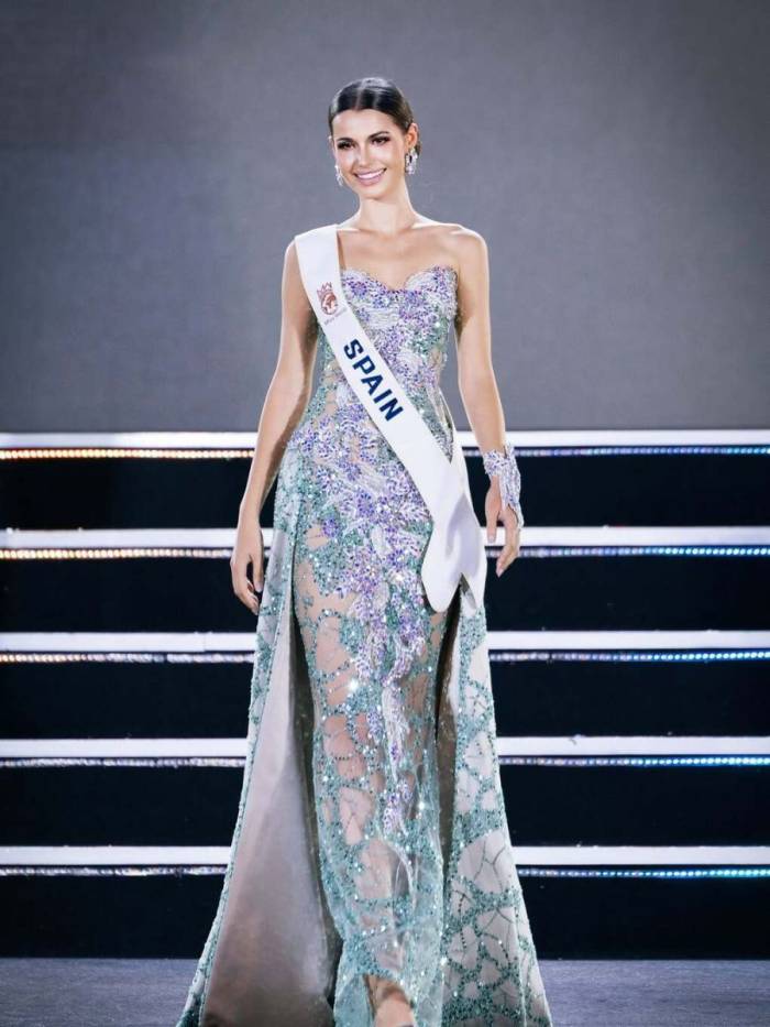 Elisabeth Reynés trên sân khấu chung kết. Ảnh: Miss World