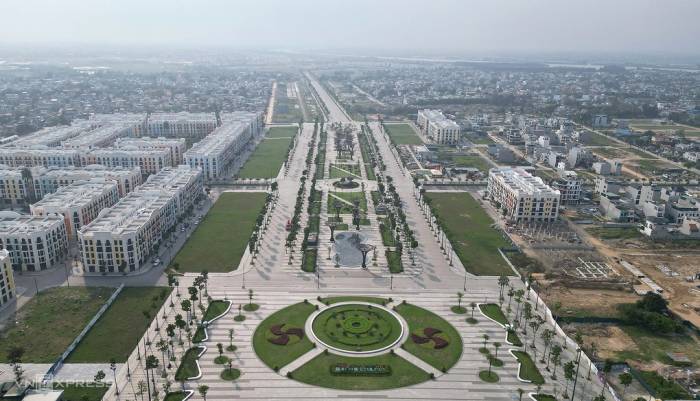 Quảng trường biển và trục cảnh quan lễ hội Sầm Sơn được đầu tư theo hình thức đối tác công tư (hợp đồng BT) - xây dựng, chuyển giao. Ảnh: Lê Hoàng