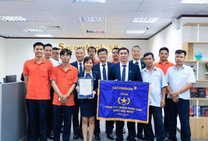 Đội ngũ nhân sự doanh nghiệp. Ảnh: Sacombank-SBJ