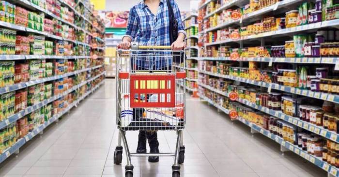 Đi siêu thị ở nước ngoài đã trở thành trải nghiệm được nhiều du khách yêu thích. Ảnh: Pheabs