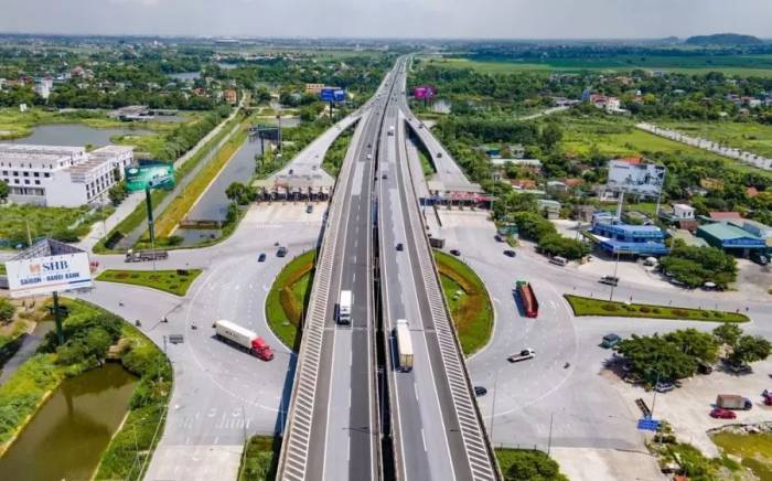 Đảo chiều cao tốc Cầu Giẽ - Ninh Bình để tránh ùn tắc