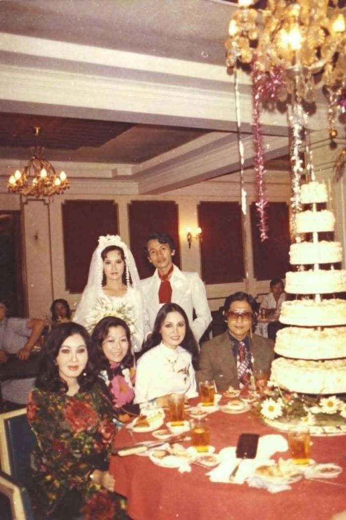Từ trái sang: Minh tinh Thẩm Thúy Hằng, NSND Kim Cương dự đám cưới của nghệ sĩ Bạch Lan Thanh và nhà thiết kế Hữu Dũng. Ảnh: Gia đình nghệ sĩ cung cấp