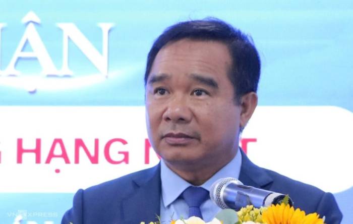 Chủ tịch UBND TP HCM Nguyễn Văn Được tại lễ đón nhận Huân chương Lao động hạng I, khánh thành khu A4, A5 và ghi dấu 20.000 ca phẫu thuật khe hở môi, vòm miệng miễn phí của Bệnh viện Răng Hàm Mặt TP HCM ngày 13/9. Ảnh: Song Khuê