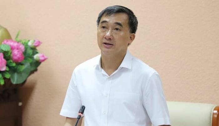 Thứ trưởng Y tế Trần Văn Thuấn tại cuộc họp tháng 5/2026. Ảnh: MOH