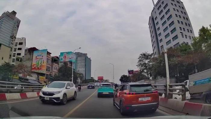 Hành động xấu xí của tài xế và hành khách khi tham gia giao thông