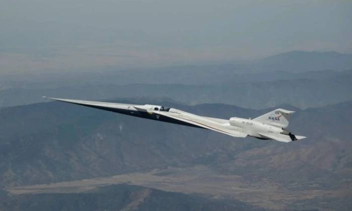 Máy bay siêu thanh X-59 trong chuyến bay hôm 18/8 trên sa mạc Mojave, California. Ảnh: NASA