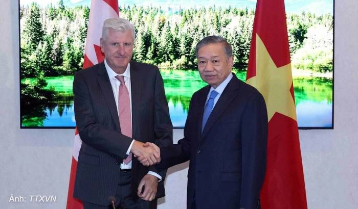 Tổng Bí thư, Chủ tịch nước Tô Lâm tiếp ông Ian L. Edwards, Chủ tịch kiêm Tổng Giám đốc điều hành Tập đoàn AtkinsRéalis. Ảnh: TTXVN
