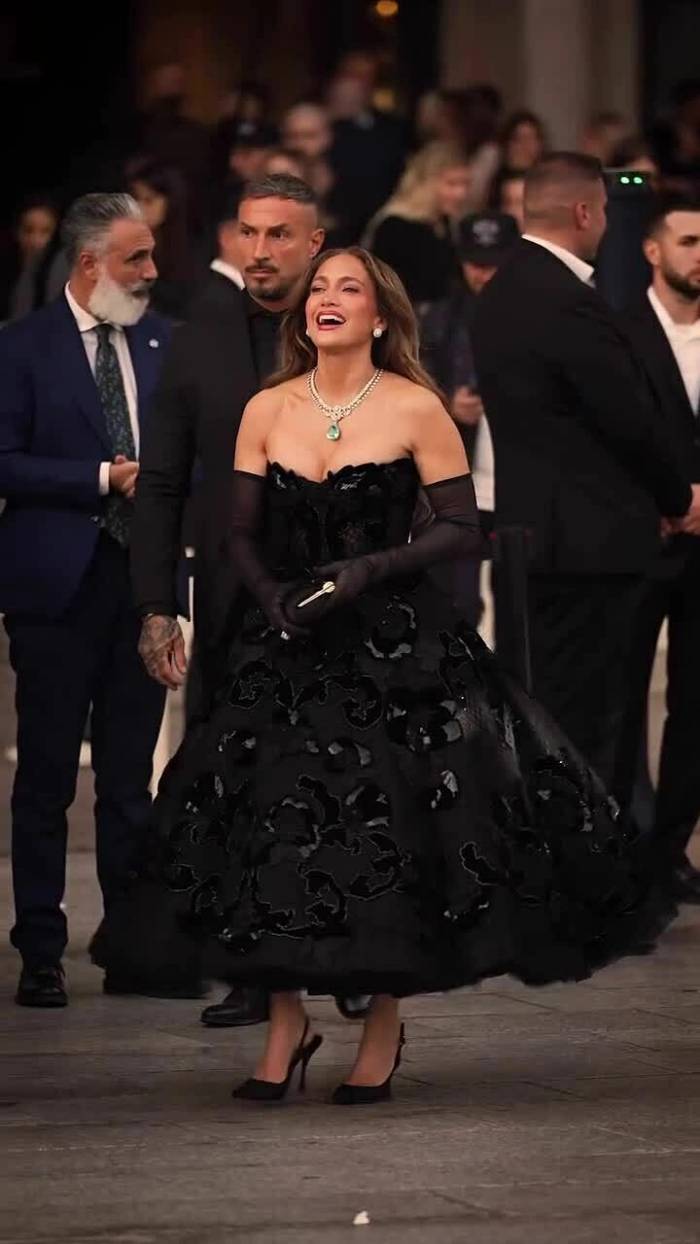 Jennifer Lopez ở Vogue World 2026
