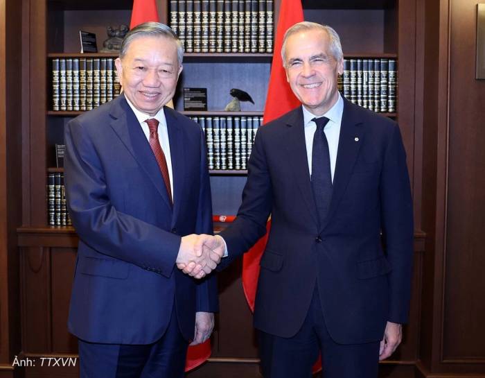 Tổng Bí thư, Chủ tịch nước Tô Lâm và Thủ tướng Canada Mark Carney. Ảnh: TTXVN