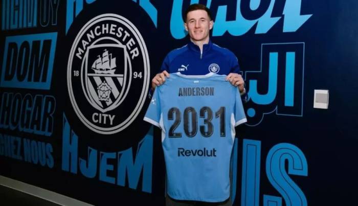 Elliot Anderson ra mắt Man City ngày 23/7. Ảnh: Man City