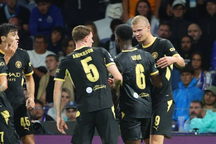 Haaland (số 9) mừng bàn ấn định chiến thắng 2-0 cho Man City trước Porto ở lượt đầu Champions League, trên sân Dragao, Porto, Bồ Đào Nha ngày 8/9/2026. Ảnh: AP