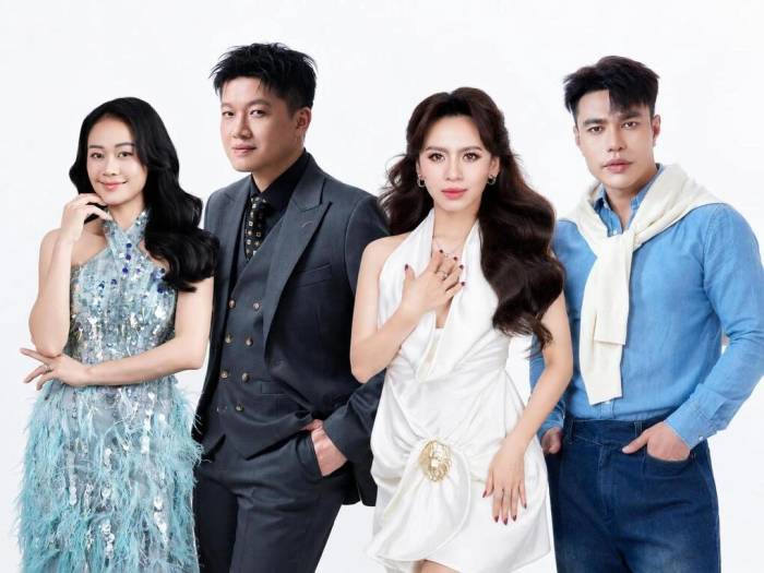 Bốn host tiếp lửa cho show. Từ trái sang: MC Phí Linh, MC Trần Ngọc, diễn viên Ngọc Phước và Lê Dương Bảo Lâm.