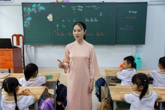 Giáo viên trường TH, THCS, THPT Lê Thị Riêng, phường Thới An, TP HCM, tháng 9/2026. Ảnh: Quỳnh Trần
