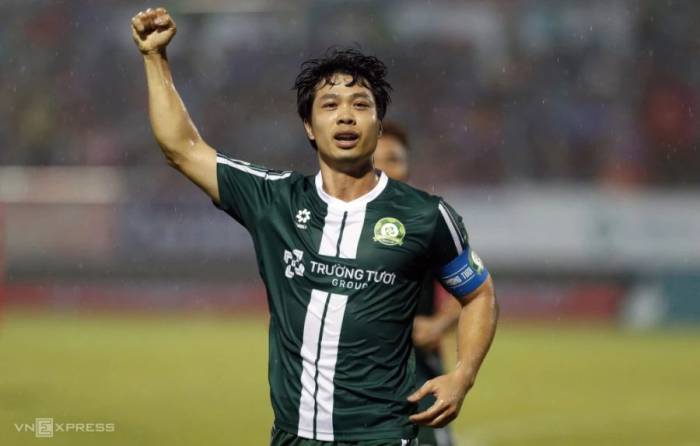 Công Phượng cùng tân binh Trường tươi Đồng Nai sẽ đá trận đầu tiên của V-League 2026-2027 với Thể Công Viettel trên sân Đồng Xoài, chiều nay 4/9. Ảnh: Đức Đồng