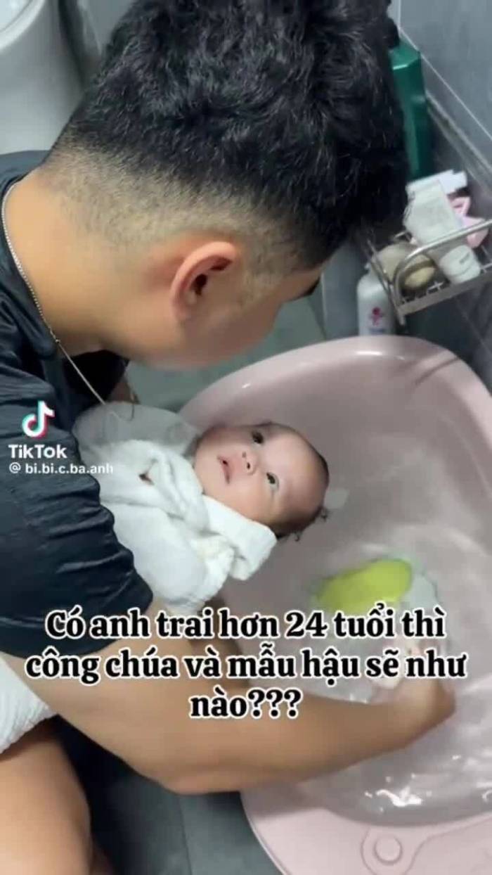 Anh trai Hà Nội chuẩn bị cưới vợ thì em út chào đời