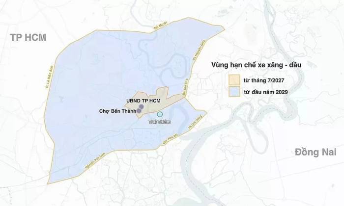 Khu vực đề xuất hạn chế xe ở TP HCM qua hai mốc thời gian. Đồ họa: Hoàng Thanh