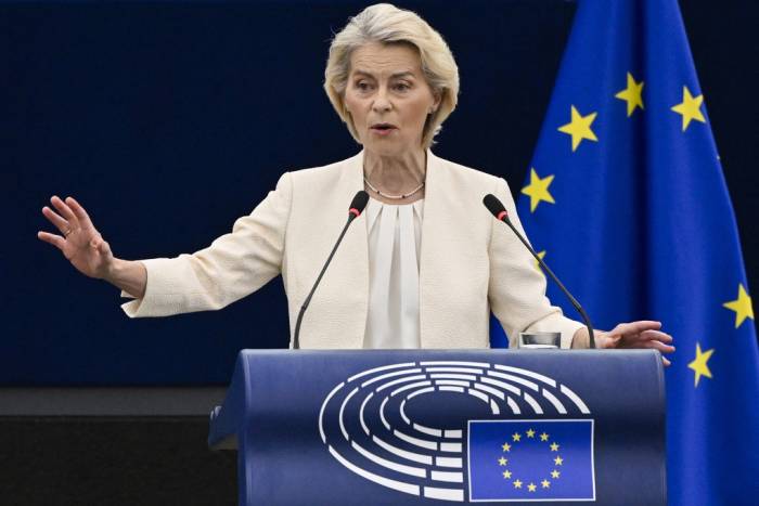 Chủ tịch Ủy ban châu Âu Ursula von der Leyen phát biểu tại Strasbourg, Pháp ngày 16/9. Ảnh: AFP
