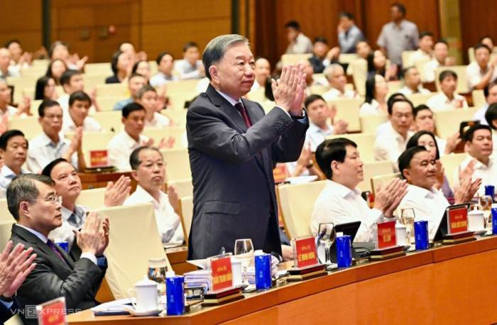 Tổng Bí thư, Chủ tịch nước Tô Lâm và lãnh đạo, nguyên lãnh đạo Đảng, Nhà nước dự hội nghị sáng 3/9. Ảnh: Giang Huy