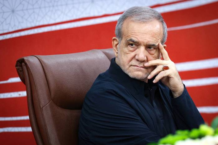 Tổng thống Iran Masoud Pezeshkian tại Tehran ngày 8/8. Ảnh: AFP