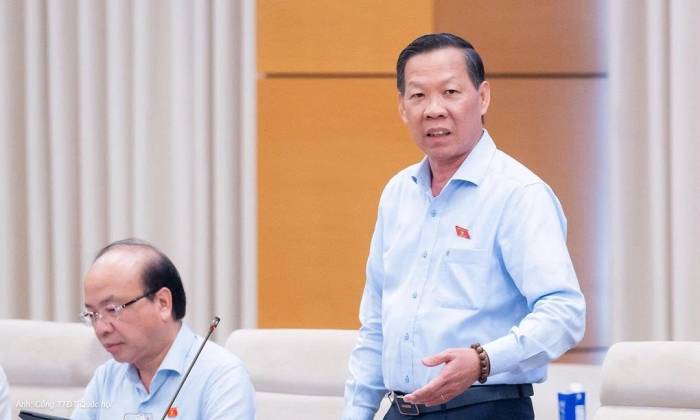 Chủ nhiệm Ủy ban Kinh tế và Tài chính Phan Văn Mãi góp ý tại phiên họp. Ảnh: Cổng thông tin điện tử Quốc hội