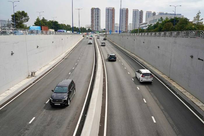 Đường hầm thông xe trở lại chiều 11/9. Ảnh: Hạ Giang