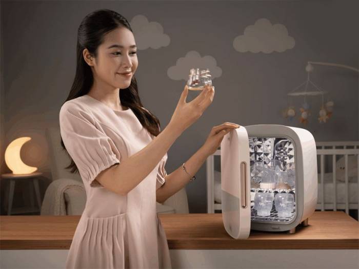 Dòng Plasmax 2 Pro với công nghệ tiệt trùng ba lớp (UVC, Plasma ion, quang xúc tác). Ảnh: Fatzbaby