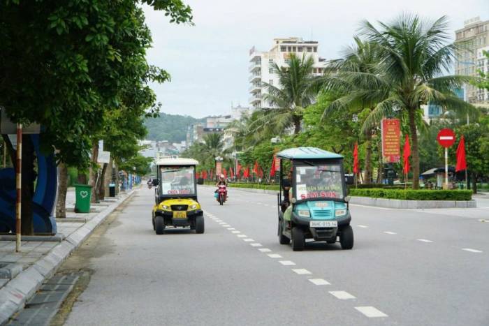 Đường Hồ Xuân Hương ở biển Sầm Sơn thông thoáng sáng 29/8. Ảnh: Lam Sơn