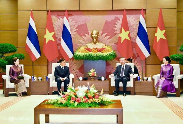 Tổng Bí thư, Chủ tịch nước Tô Lâm và phu nhân cùng Vua Thái Lan và Hoàng hậu trong hội đàm ngày 15/9. Ảnh: Giang Huy