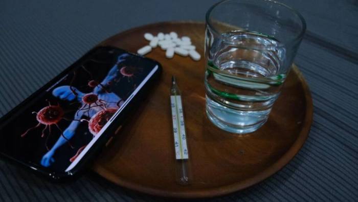 Thuốc kháng sinh làm rối loạn hệ vi sinh vật đường ruột. Ảnh: Anh Chi