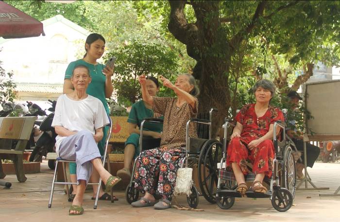 Người cao tuổi tại một viện dưỡng lão ở Hoàng Mai, Hà Nội tháng 9/2025. Ảnh: Phan Dương