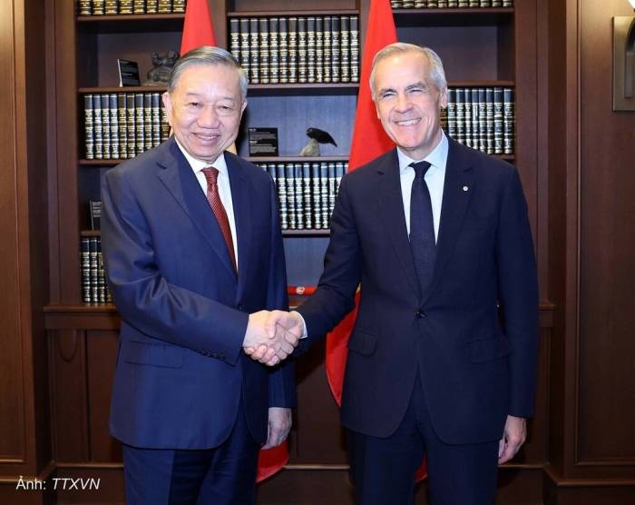 Tổng Bí thư, Chủ tịch nước Tô Lâm và Thủ tướng Canada Mark Carney. Ảnh: TTXVN
