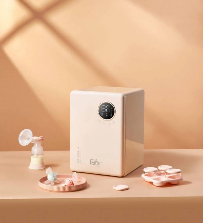 Máy tiệt trùng sấy khô khử mùi UVC-LED công nghệ Anion King 2. Ảnh: Fatzbaby