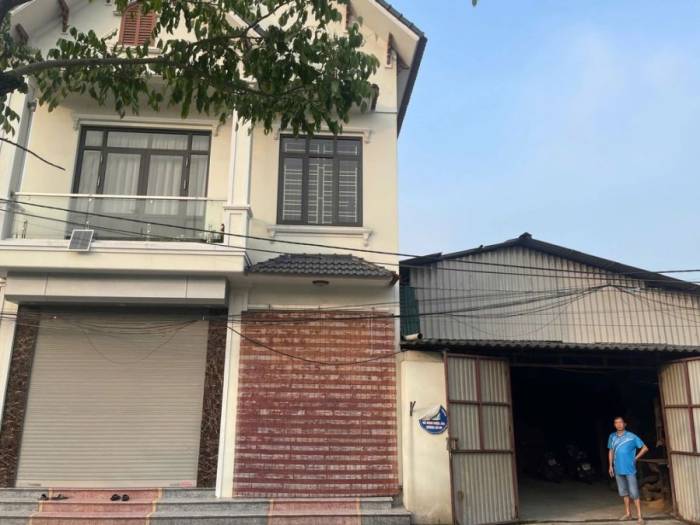 Khu đất đã được người con xây dựng nhà ở, xưởng gỗ nhiều năm trước. Ảnh: Danh Lam
