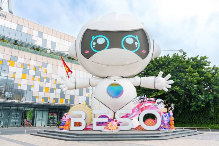 Quảng trường Beso được trang hoàng đón mùa Trung thu tại Thiso Mall Trường Chinh - Phan Huy Ích. Ảnh: Thiso Mall