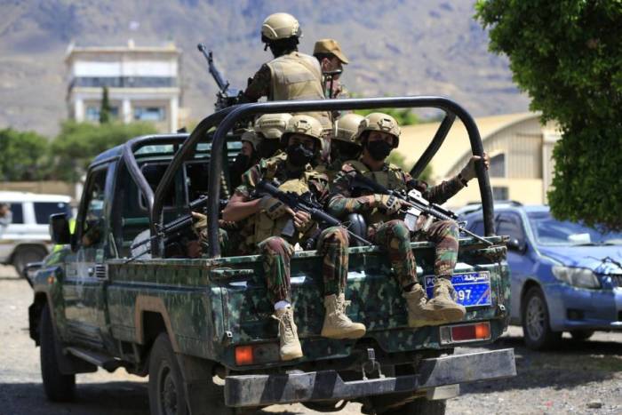 Các tay súng Houthi tại Sanaa, Yemen tháng 8/2025. Ảnh: AFP