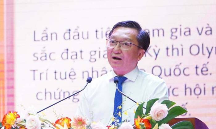 Ông Nguyễn Bảo Quốc, Phó giám đốc Sở Giáo dục và Đào tạo TP HCM, sáng 11/9. Ảnh: Nguyễn Quyên