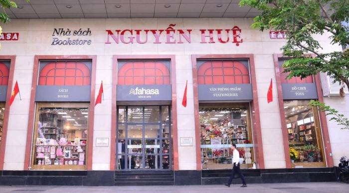 Nhà sách Fahasa trên phố đi bộ Nguyễn Huệ (TP HCM). Ảnh: Website Fahasa