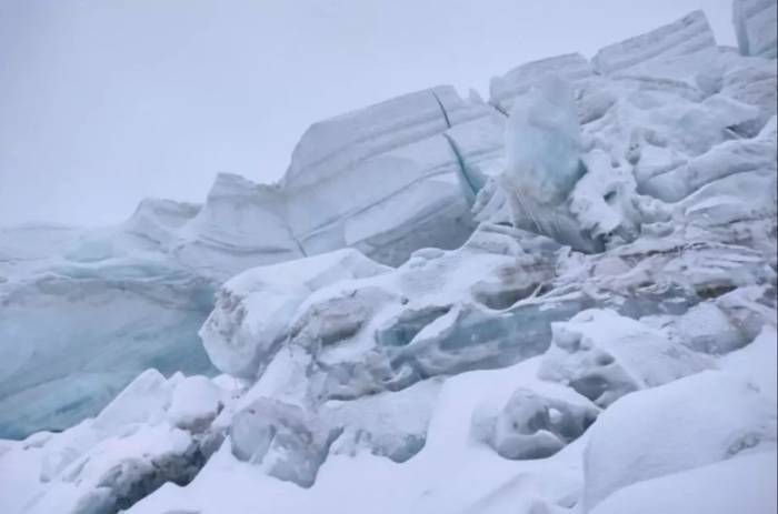Khối băng khổng lồ trên đỉnh Himalaya. Ảnh: ClimateWatch