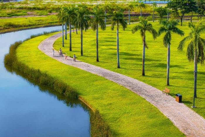 Quy hoạch không gian xanh bên dòng kênh tai Waterpoint. Ảnh: Nam Long
