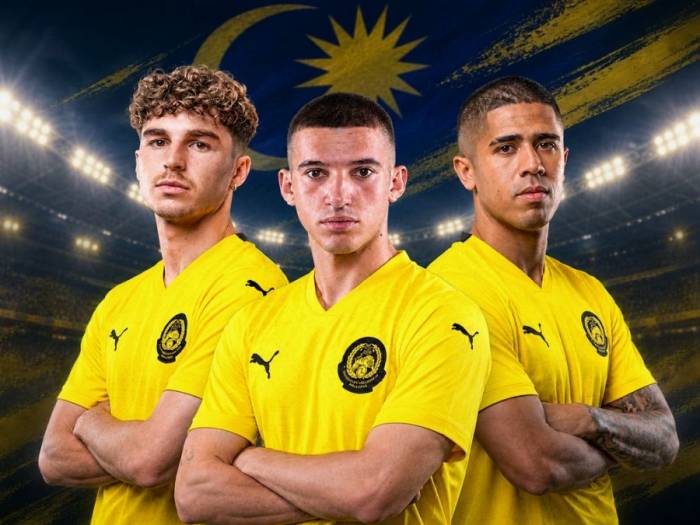 Hậu vệ Brad Tapp, tiền vệ Maniel Hidalgo và tiền đạo Bergson (từ trái sang) sẽ cùng đội tuyển Malaysia dự FIFA ASEAN Cup 2026. Ảnh: MalaysiaNT