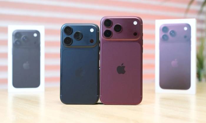 iPhone 18 Pro màu đen và 18 Pro Max màu đỏ burgundy. Ảnh: Tuấn Hưng