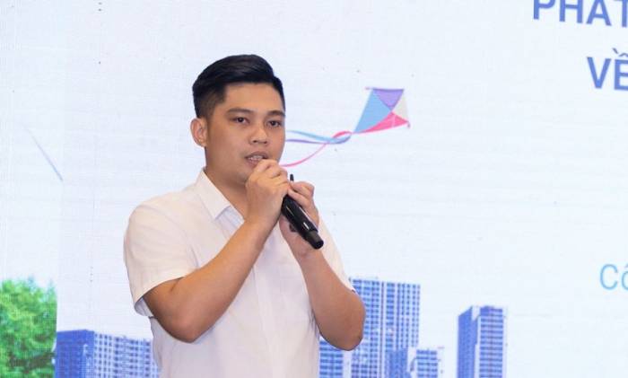Nguyễn Tiến Huy, nhà sáng lập kiêm CEO Hà Nội Xanh, tại sự kiện. Ảnh: Hồng Minh