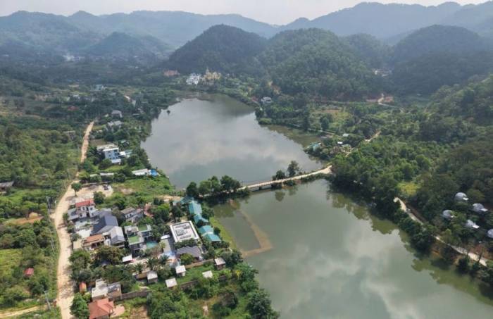 Khu vực hồ Đồng Đò, rừng phòng hộ Sóc Sơn nhìn từ trên cao. Ảnh: Hoàng Phong